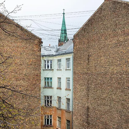 Apartment Brivibas Yard With Parking In Center *