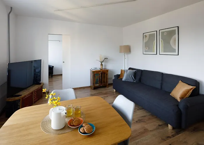 Brivibas Yard With Parking In Center Апартаменты