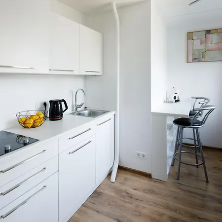 Appartamento Brivibas Yard With Parking In Center *