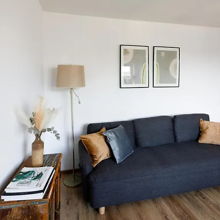 Brivibas Yard With Parking In Center * Riga